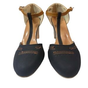 Elegant Black and Tan Heels